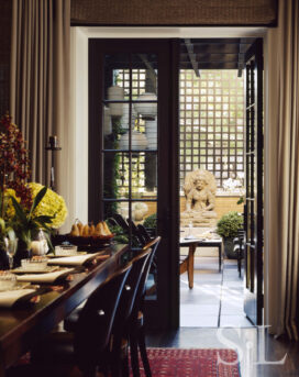 Chicago townhome dining area with view to rear terrace