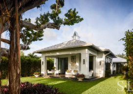 Exterior view of golf cottage in North Palm Beach