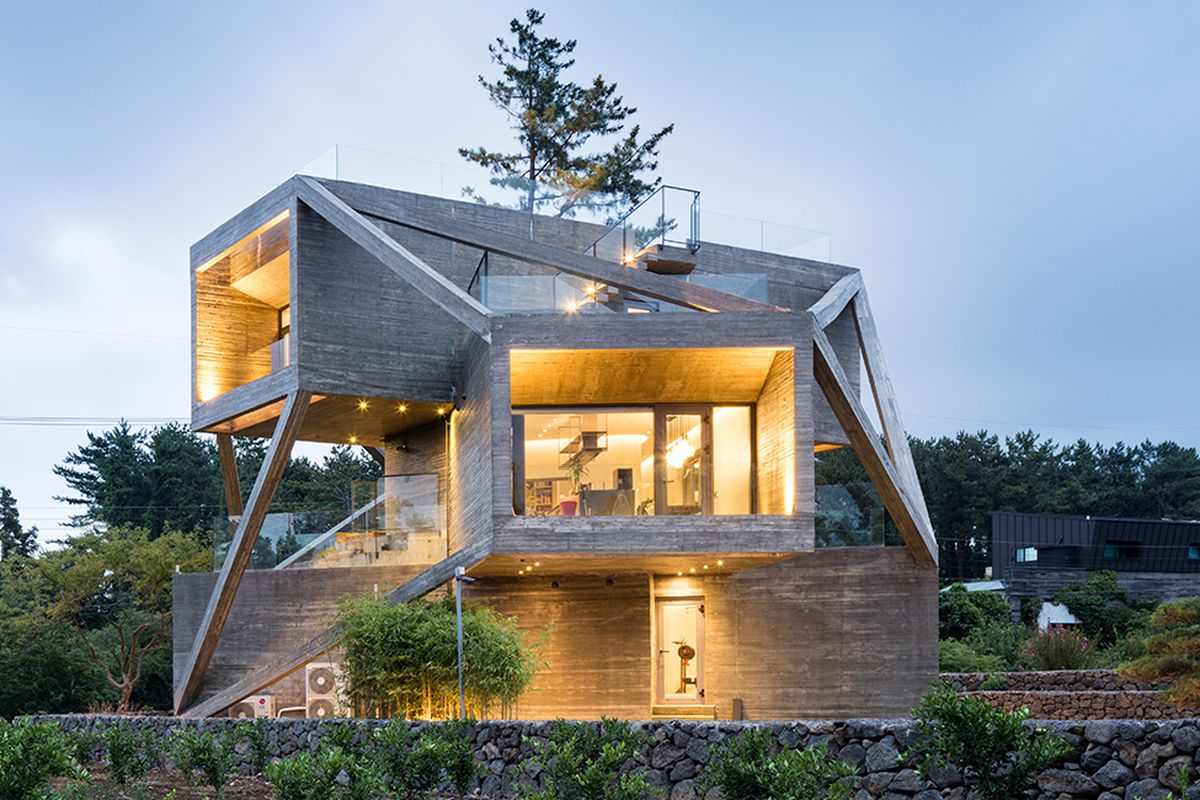 Stacked Box House Made Of Concrete Beams Suzanne Lovell Inc