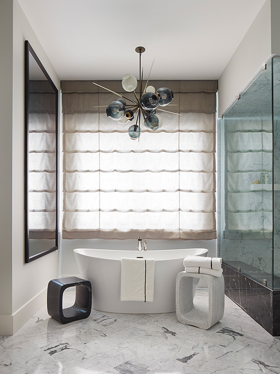 Lincoln Park residence bathroom with view of soaking tub