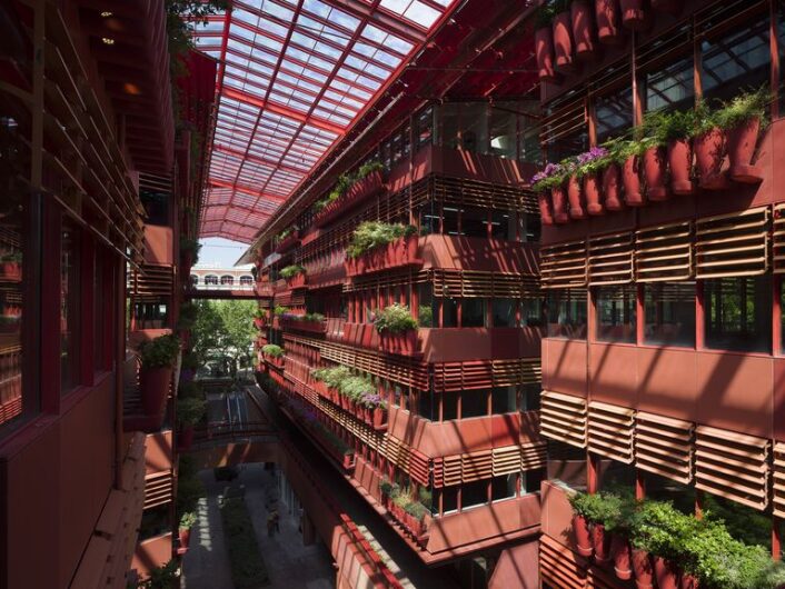 THE STREET OF ONE THOUSAND RED JARS IN SHANGHAI IS A PASSAGE COUVERT FROM JEAN NOUVEL.