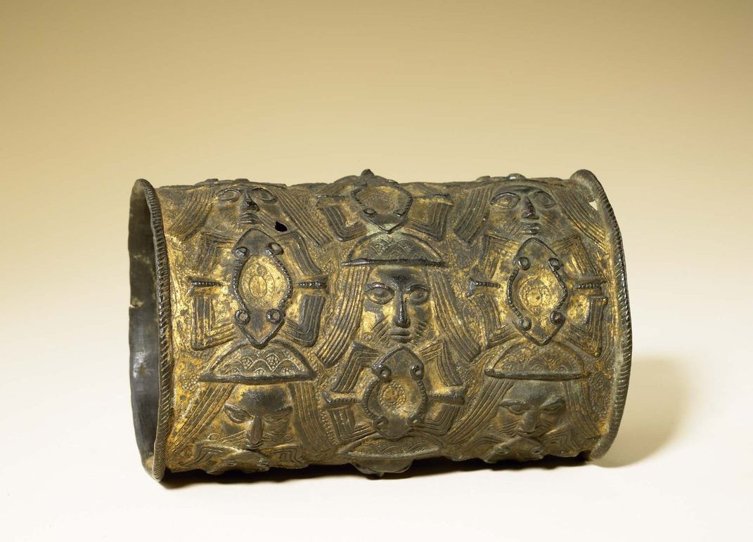 Bracelet by and Edo artist, circa the 17th or 18th century.
